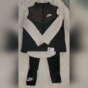 NEW Nike Girls 3 piece set